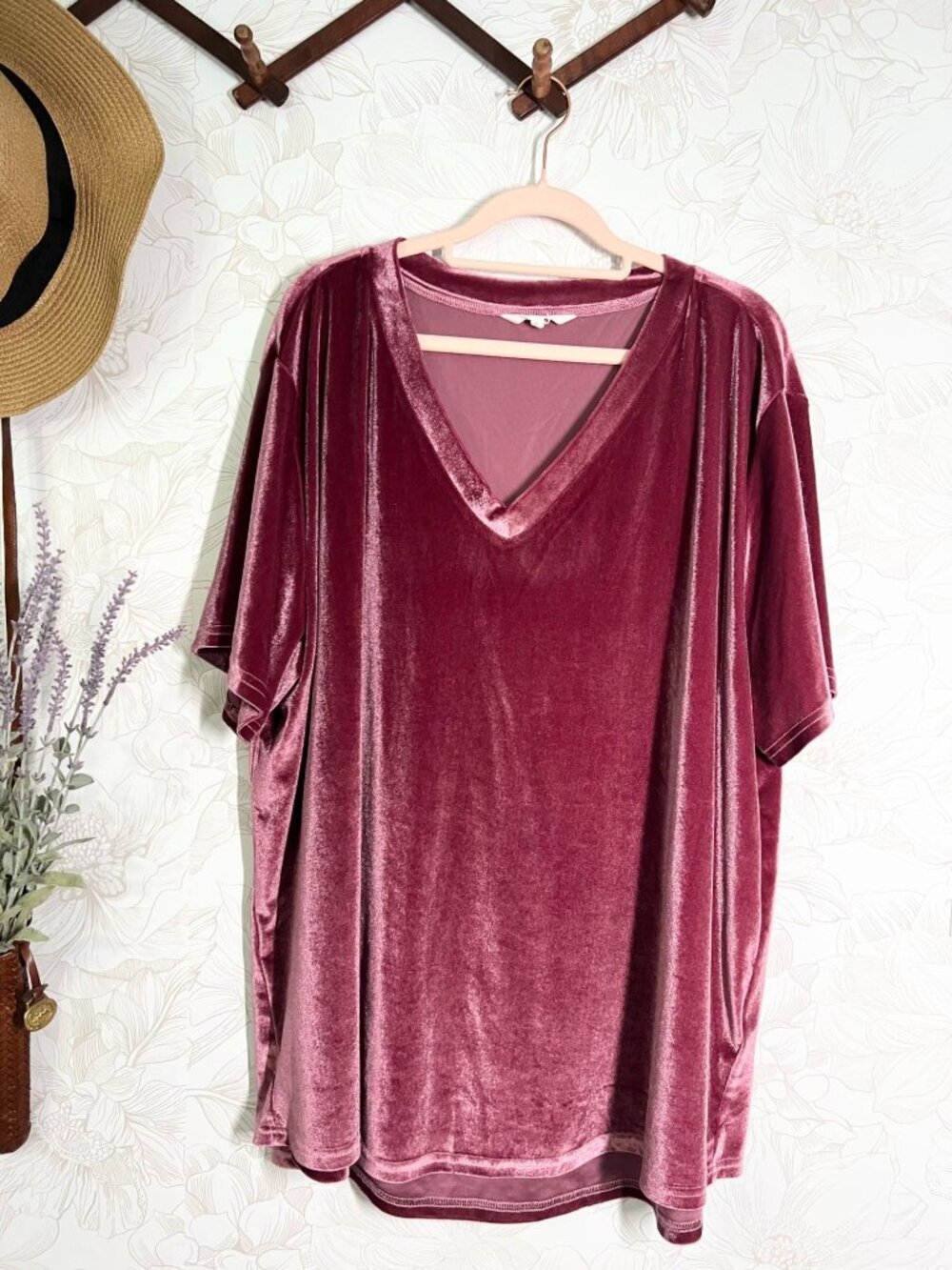Amaryllis Burgundy Velvet Oversized V-Neck Tunic Top 3X Short Sleeve Stretchy Po